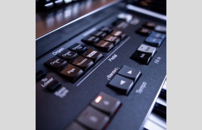 Used Roland AT-800 Organ All Inclusive Top Grade Package (SN:ZX50397) - Image 11